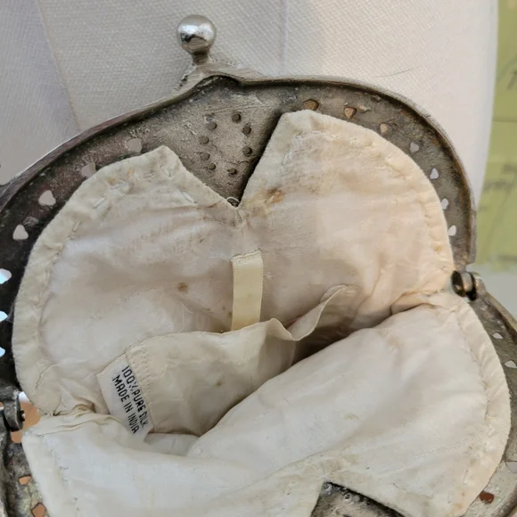 Vintage Beaded Floral Handbag Beautiful Colors, Pink, Green, Blue, and Gold - Picture 13 of 16